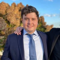 Kevin Leffew (GTM @ Replit)'s profile picture